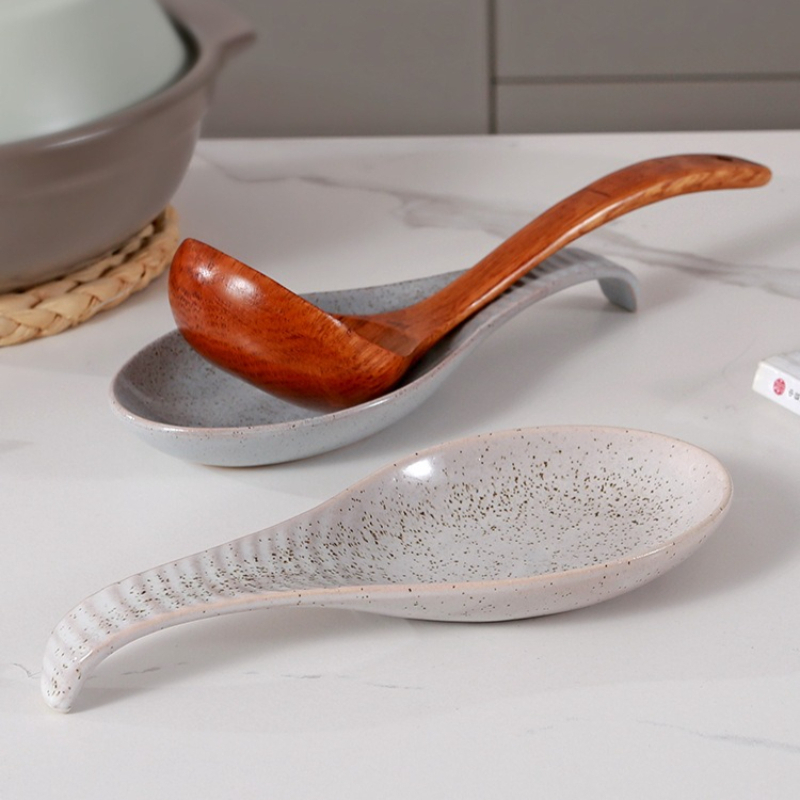 Kitchen Gadgets Under 100 - حامل ملاعق سيراميك لسطح الموقد، حامل